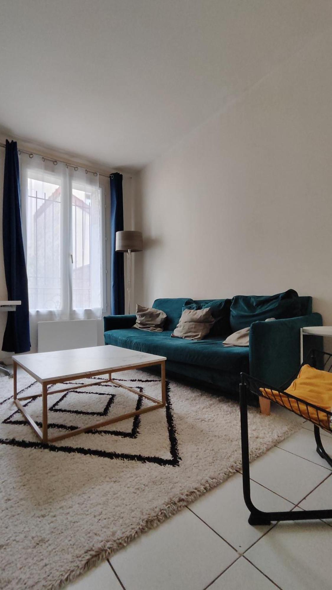 Modern 1 Bedroom Apartment Near The Metro. イヴリー＝シュル＝セーヌ エクステリア 写真