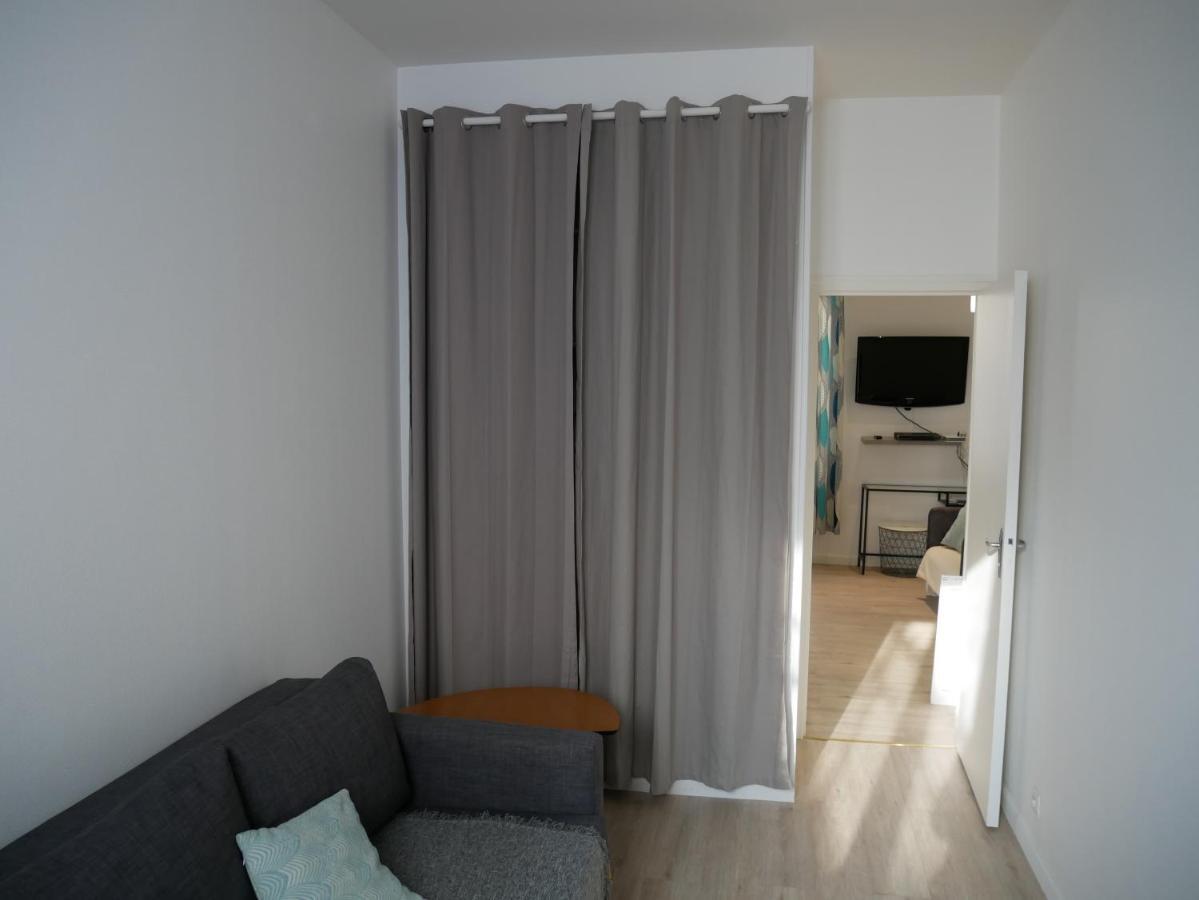 Modern 1 Bedroom Apartment Near The Metro. イヴリー＝シュル＝セーヌ エクステリア 写真