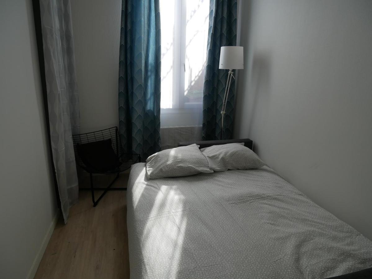 Modern 1 Bedroom Apartment Near The Metro. イヴリー＝シュル＝セーヌ エクステリア 写真