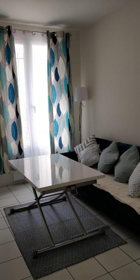 Modern 1 Bedroom Apartment Near The Metro. イヴリー＝シュル＝セーヌ エクステリア 写真