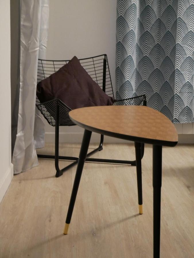 Modern 1 Bedroom Apartment Near The Metro. イヴリー＝シュル＝セーヌ エクステリア 写真