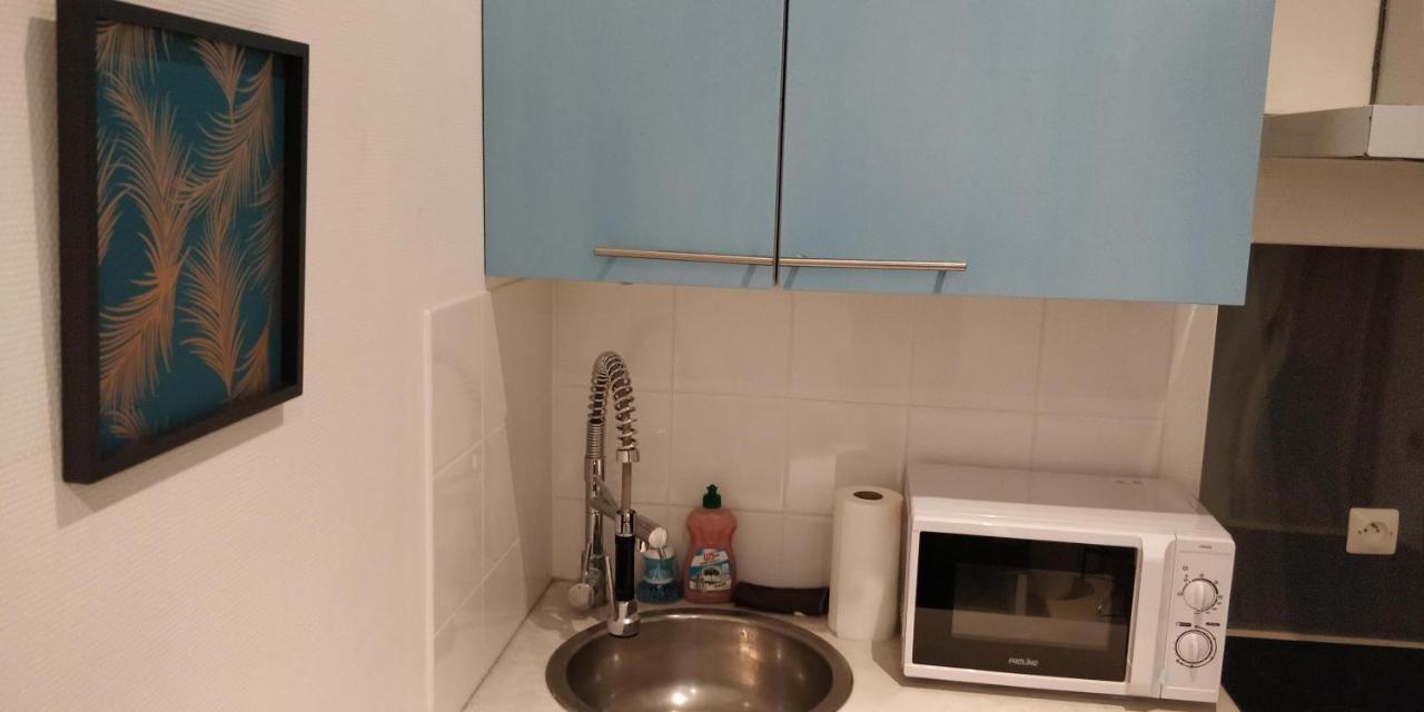 Modern 1 Bedroom Apartment Near The Metro. イヴリー＝シュル＝セーヌ エクステリア 写真
