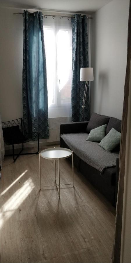 Modern 1 Bedroom Apartment Near The Metro. イヴリー＝シュル＝セーヌ エクステリア 写真