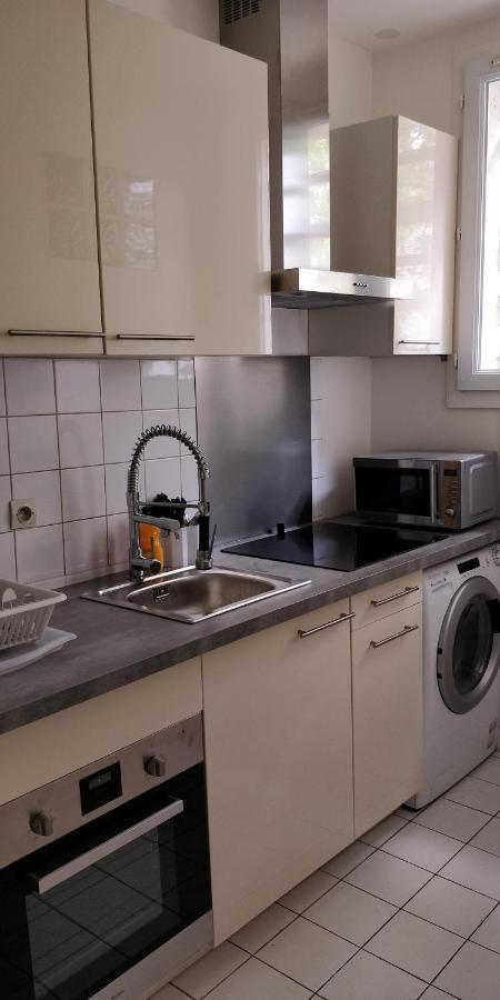 Modern 1 Bedroom Apartment Near The Metro. イヴリー＝シュル＝セーヌ エクステリア 写真