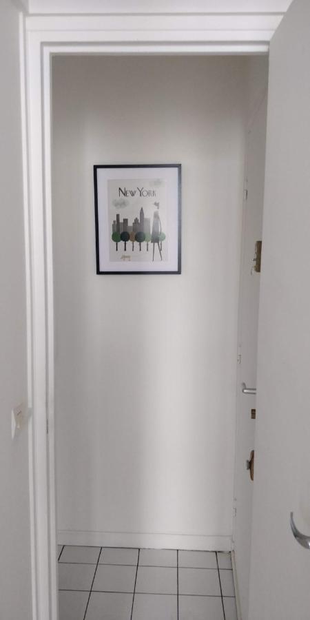 Modern 1 Bedroom Apartment Near The Metro. イヴリー＝シュル＝セーヌ エクステリア 写真