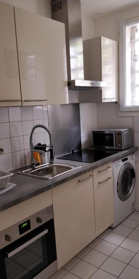 Modern 1 Bedroom Apartment Near The Metro. イヴリー＝シュル＝セーヌ エクステリア 写真