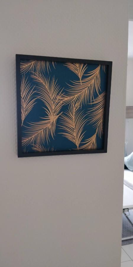 Modern 1 Bedroom Apartment Near The Metro. イヴリー＝シュル＝セーヌ エクステリア 写真