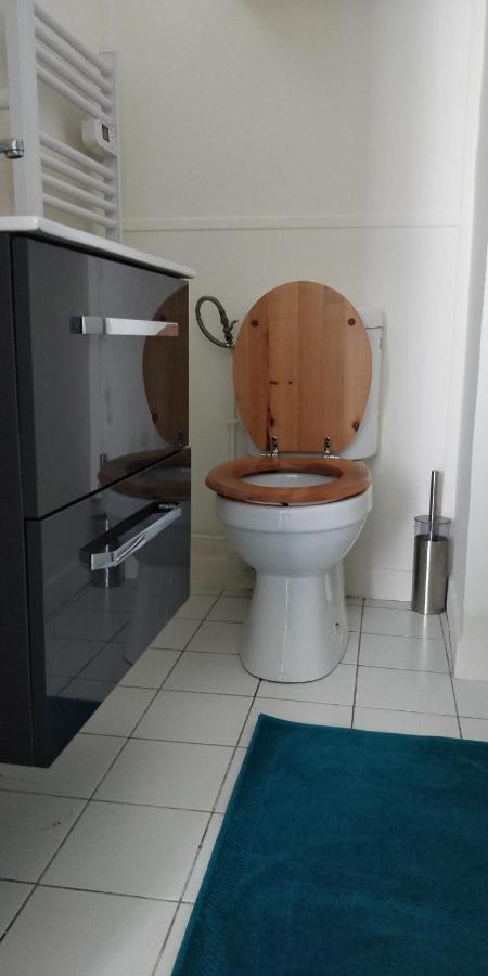 Modern 1 Bedroom Apartment Near The Metro. イヴリー＝シュル＝セーヌ エクステリア 写真